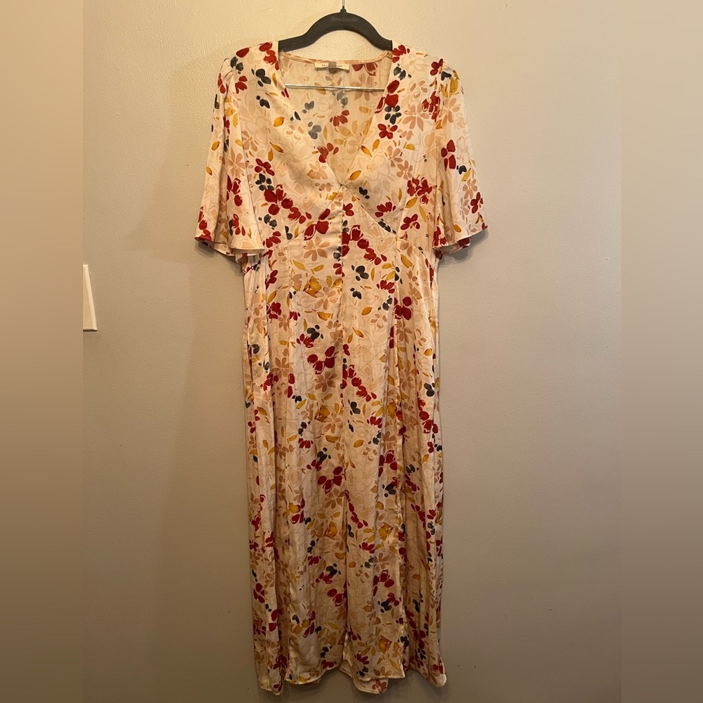 Elegant Floral V-Neck Maxi Dress vintage style cream beige red  spring/summer